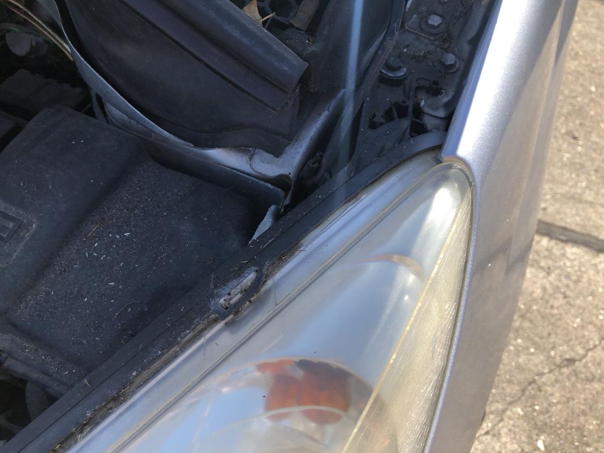 Peugeot 207 WA WC Scheinwerfer links Hauptscheinwerfer Halogen Valeo Tr&uuml;b OEM