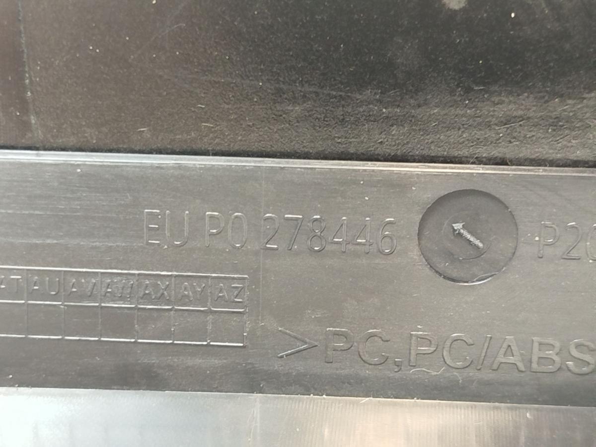 NIO EL6 Elektro SUV B-S&auml;ule Verkleidung Blende Beifahrert&uuml;r Glanzschwarz