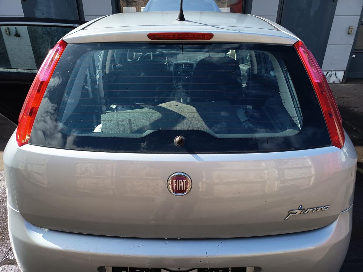 Fiat Grande Punto 199 original Heckklappe mit Scheibe 589/A Jungle grey Bj 2009