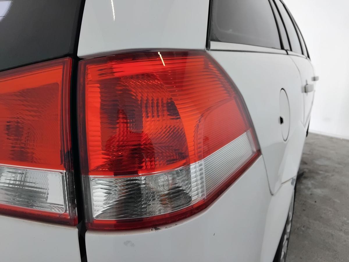 Opel Vectra C Caravan original R&uuml;ckleuchte Heckleuchte rechts au&szlig;en BJ2007