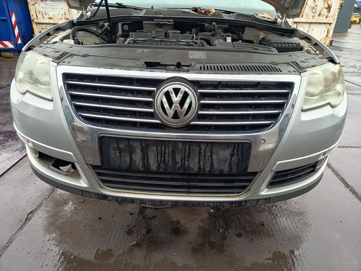 VW Passat 3C5 original Sto&szlig;stange vorne LA7W Reflexsilber Bj 2007