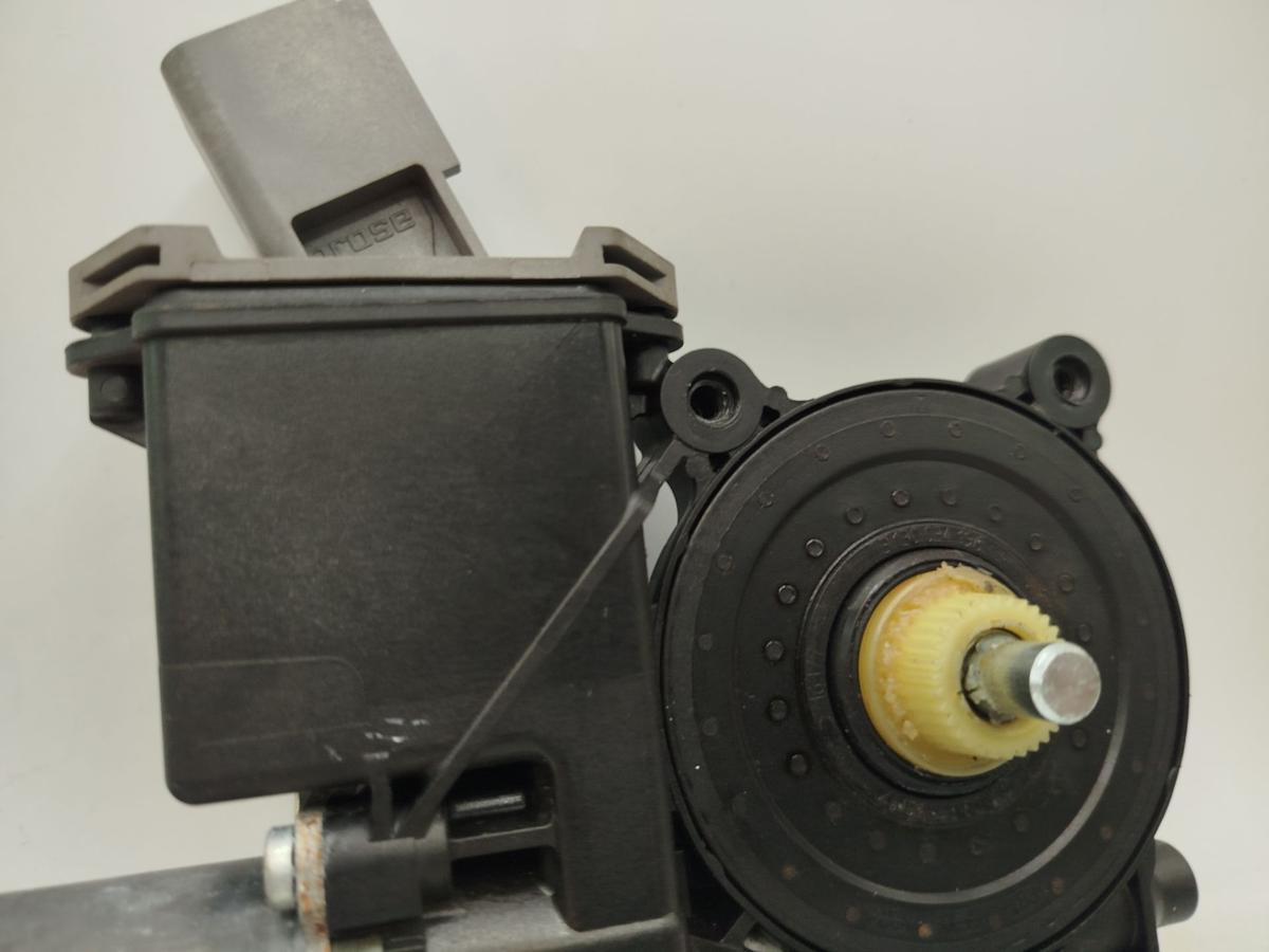 Opel Astra J Fensterhebermotor Motor Fensterheber vorn rechts Hebermotor