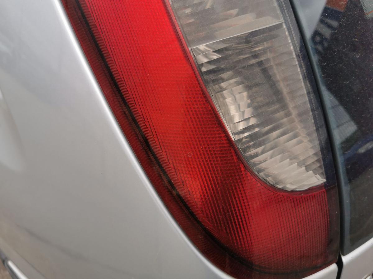 Opel Corsa C Satz R&uuml;ckleuchten Schlussleuchten R&uuml;cklicht hinten links und rechts