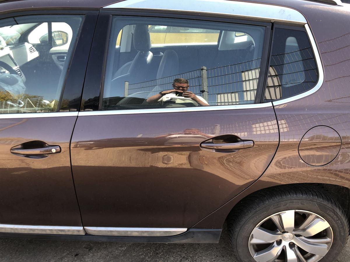 Peugeot 2008 I CU Tür hinten links Fondtür im Rohbau ETV Braun Makaha