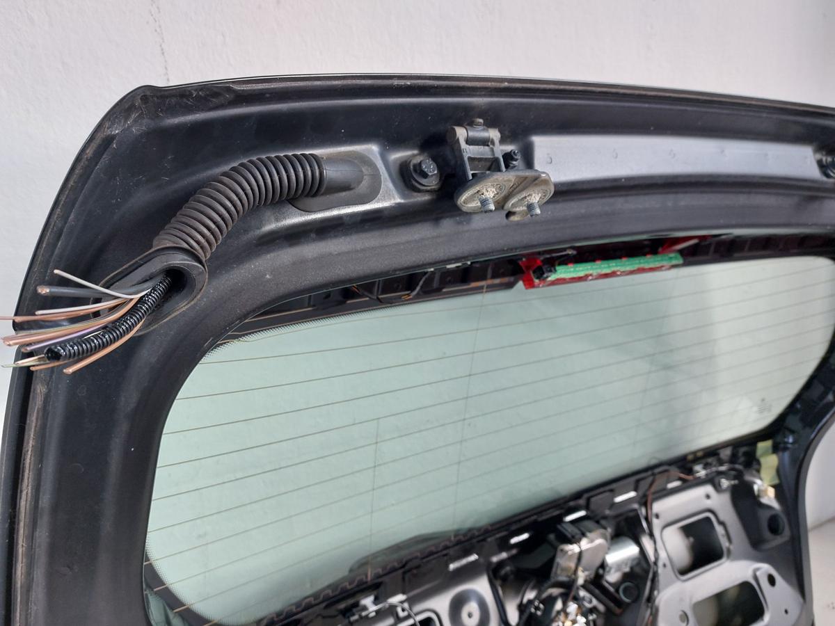 BMW 1er E87 LCI Heckklappe mit Heckscheibe 5 t&uuml;r Kofferklappe 668 schwarz II