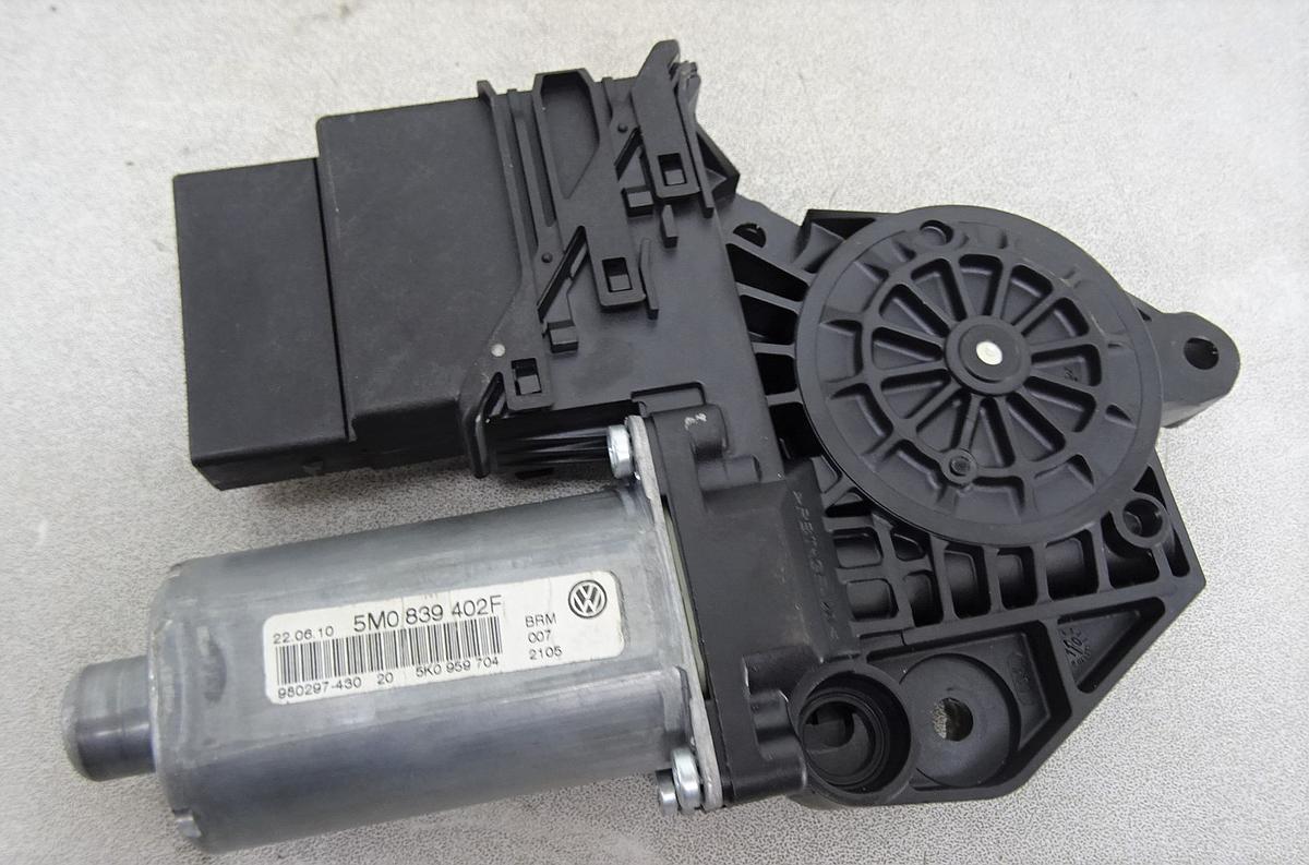 VW Golf Plus Fensterhebermotor hinten rechts 5M0839402F 0130821430 Bj2010