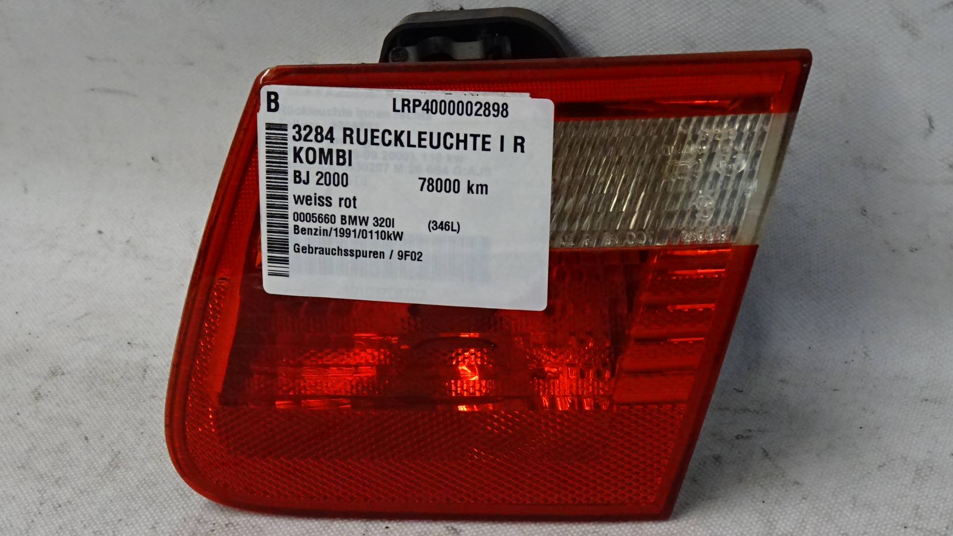 BMW 3er E46 Touring Bj2000 Rückleuchte Heckleuchte innen rechts 63218368760 weiss rot