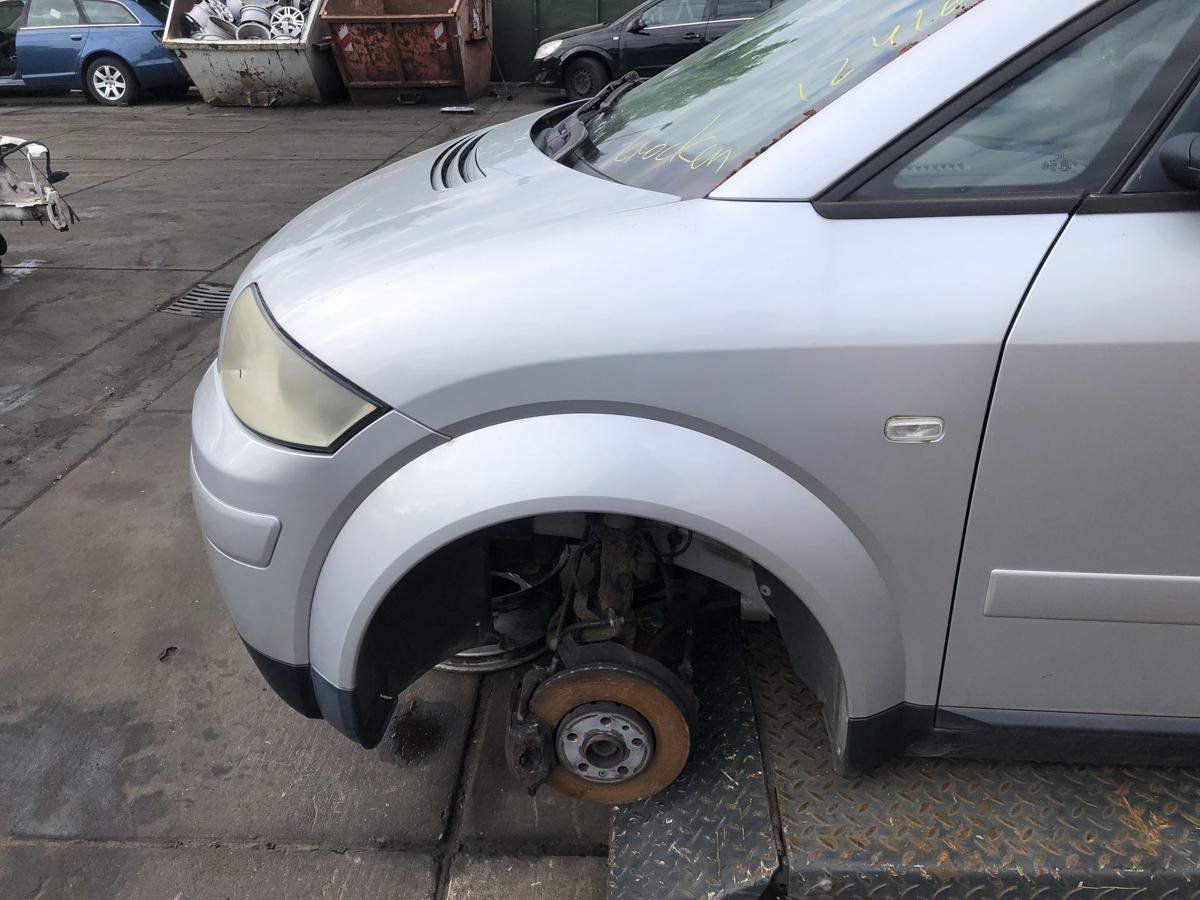 Audi A2 original Kotflügel vorn links Seitenteil Y7W Lichtsilber Bj 2001