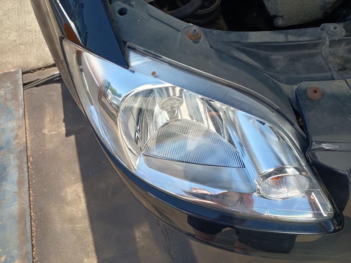 VW Fox original Scheinwerfer rechts Halogen Baujahr 2009