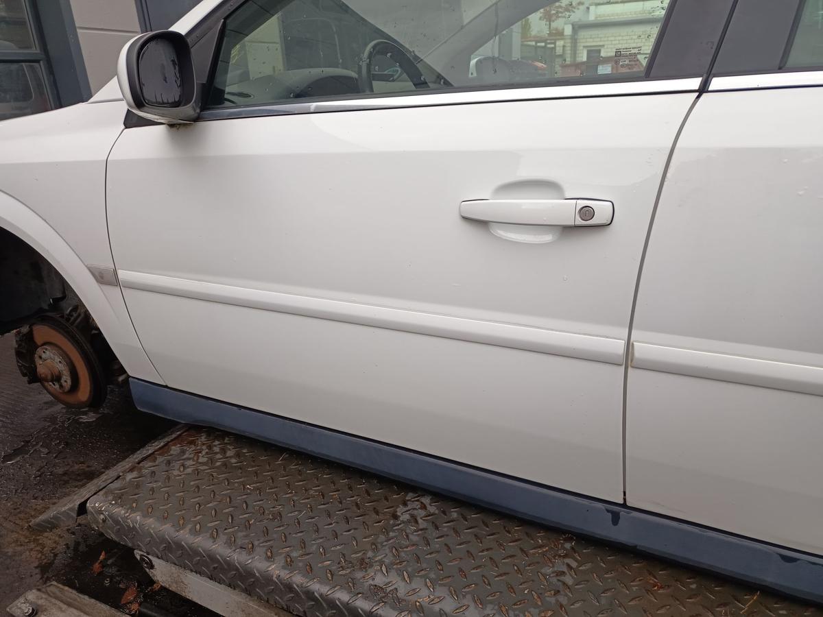 Opel Vectra C Caravan orig Tür vorn links Fahrertür Z474 Casablancaweiß Bj 2008