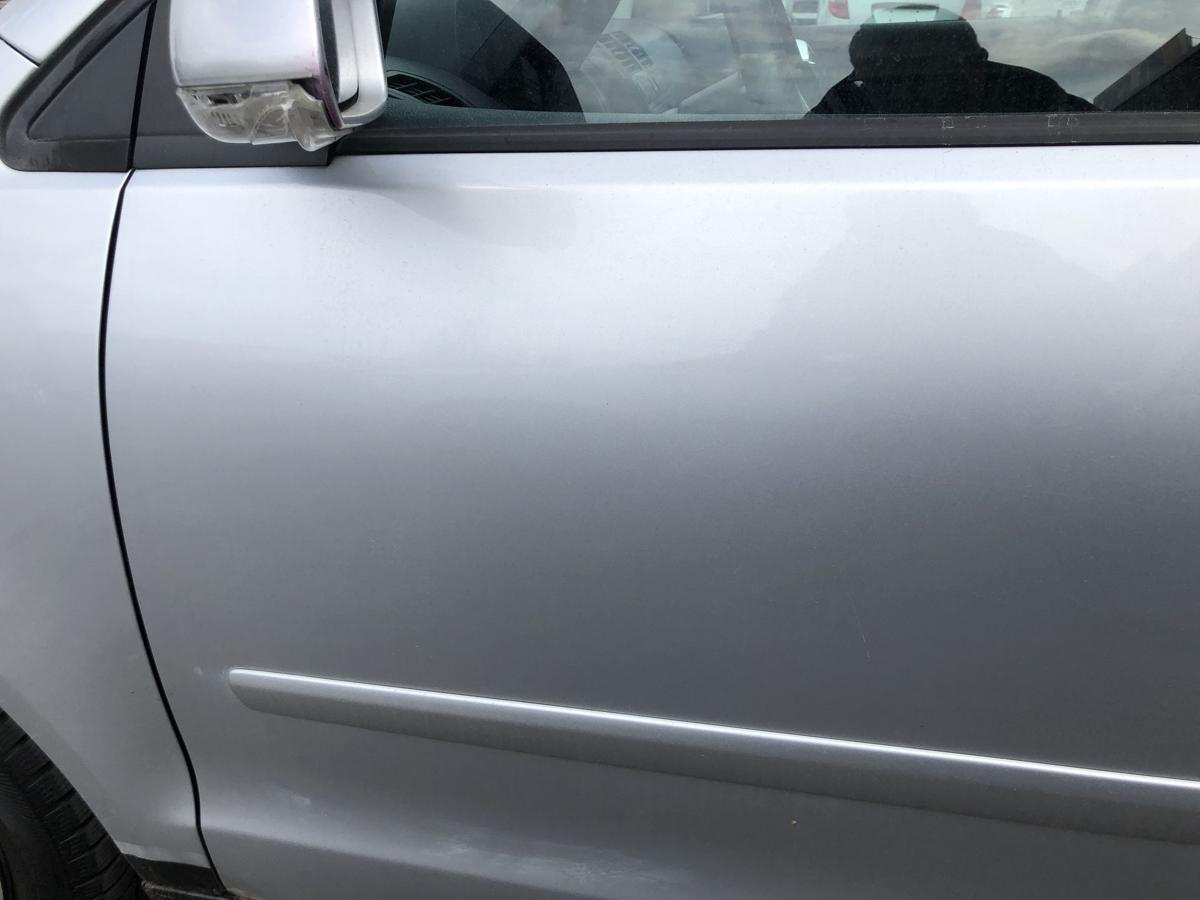 VW Polo 9N3 T&uuml;r vorn links Fahrert&uuml;r nur f&uuml;r 5 t&uuml;rer LA7W Reflexsilber