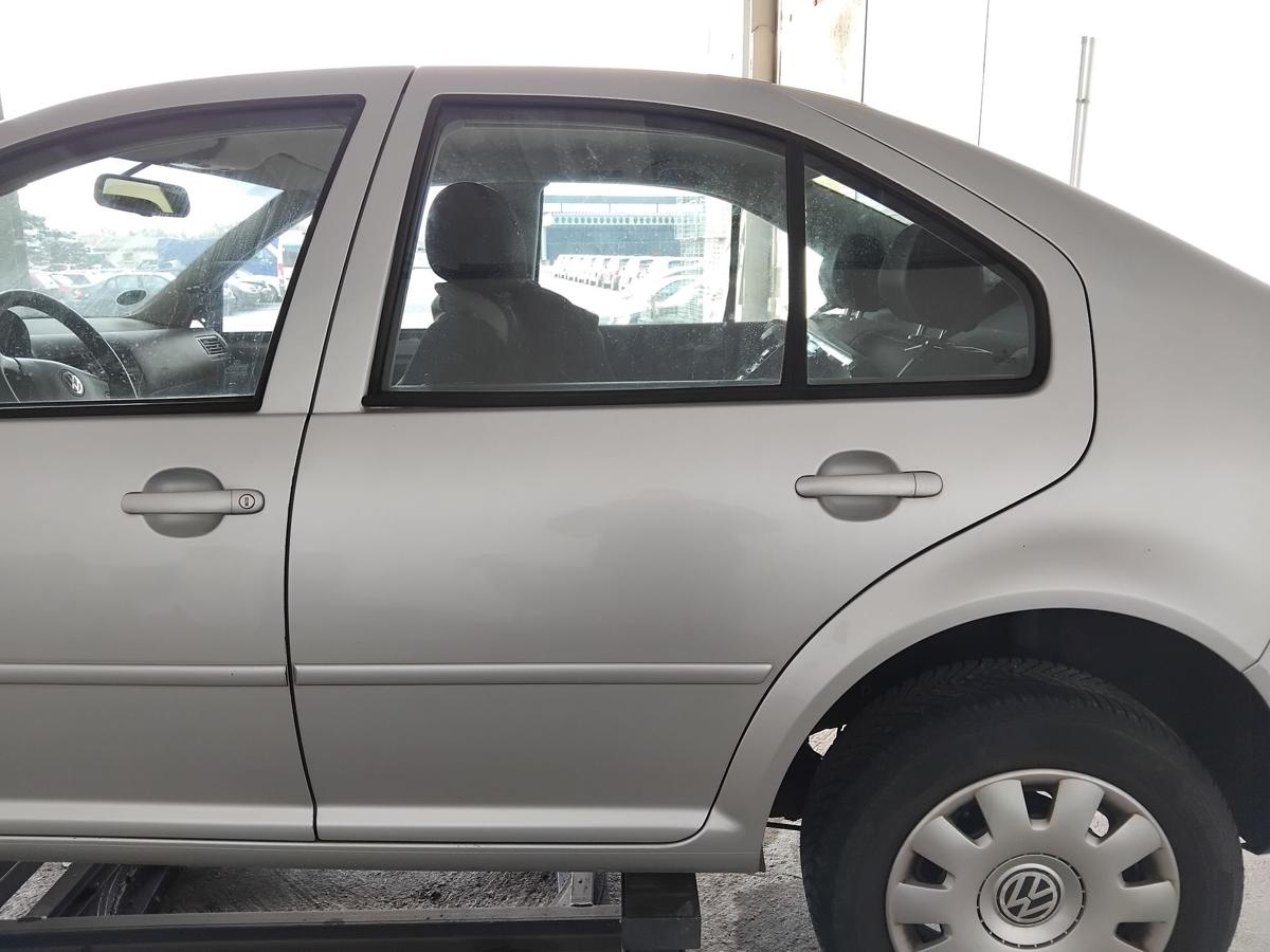 VW Bora 1J Limousine T&uuml;r hinten links LA7W reflexsilbermetallic 4-t&uuml;rig BJ2002