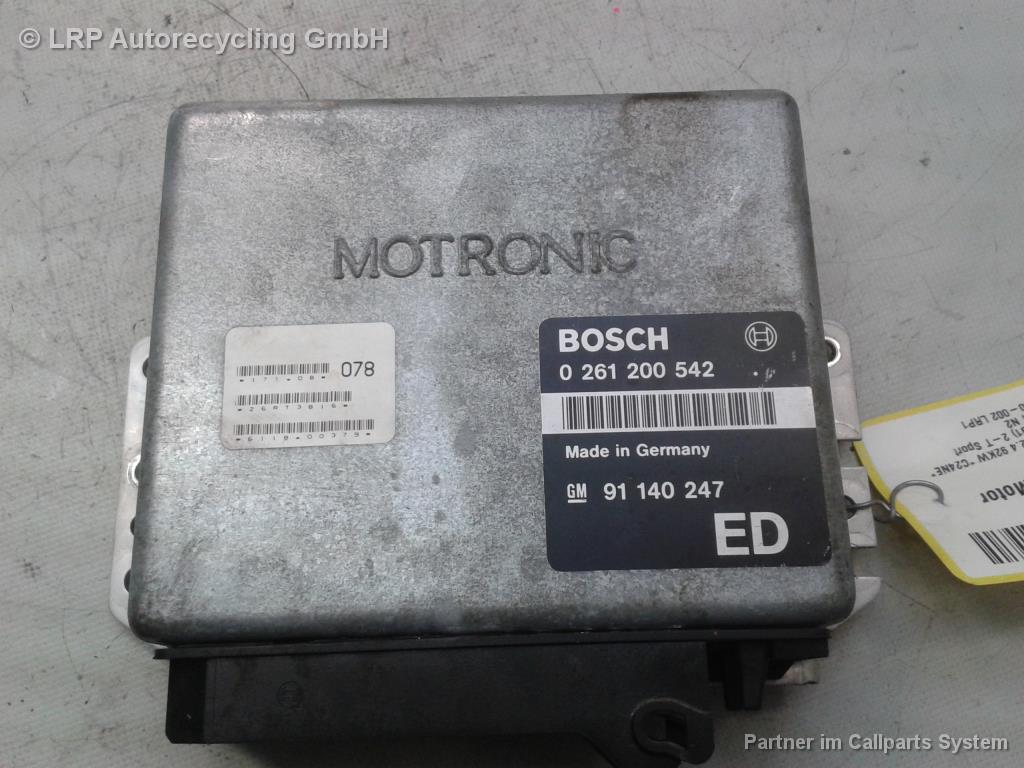 Opel Frontera BJ1992 Steuergerät Motor 91140247 Bosch 0261200542 2.4 92kw C24NE