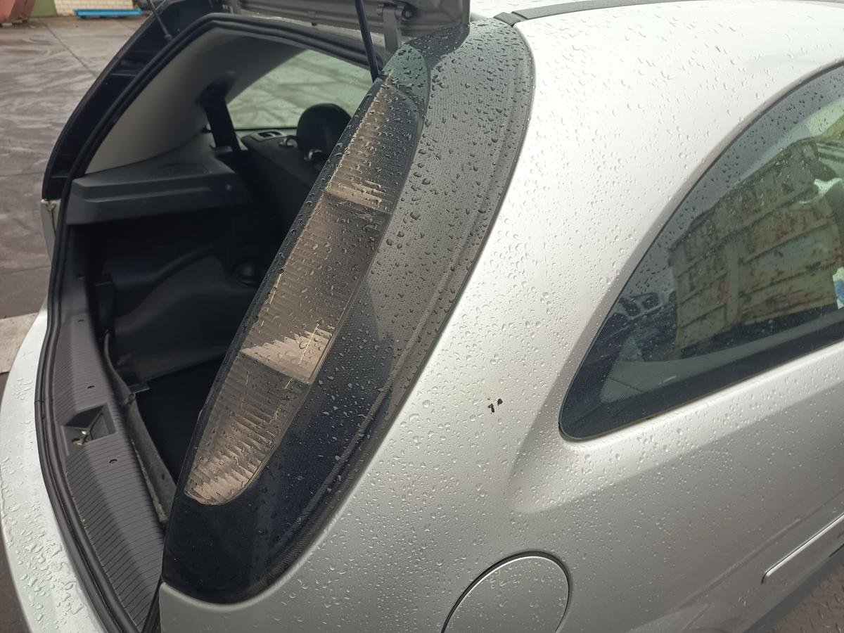 Opel Corsa C 3-TRG Bj 2005 orig Heck-Rück-Schlussleuchte rechts Facelift ab 2004
