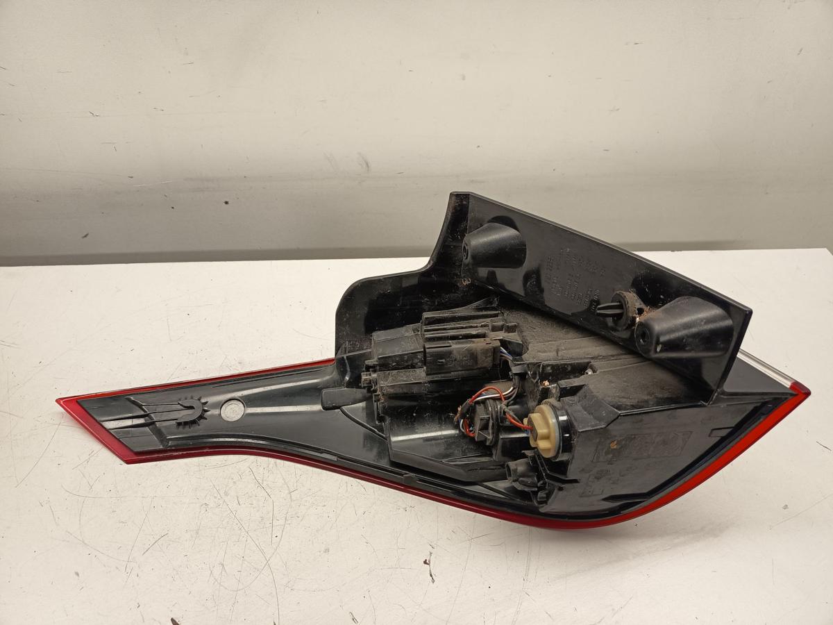 Opel Crossland X original R&uuml;ckleuchte au&szlig;en rechts vor Facelift Bj 2018