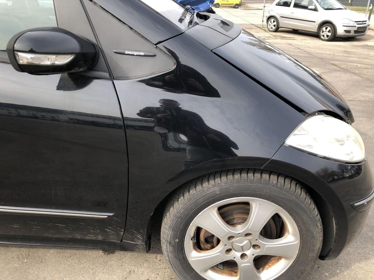 Mercedes A Klasse W169 Kotfl&uuml;gel vorn rechts Beifahrerseite 696 Nachtschwarz