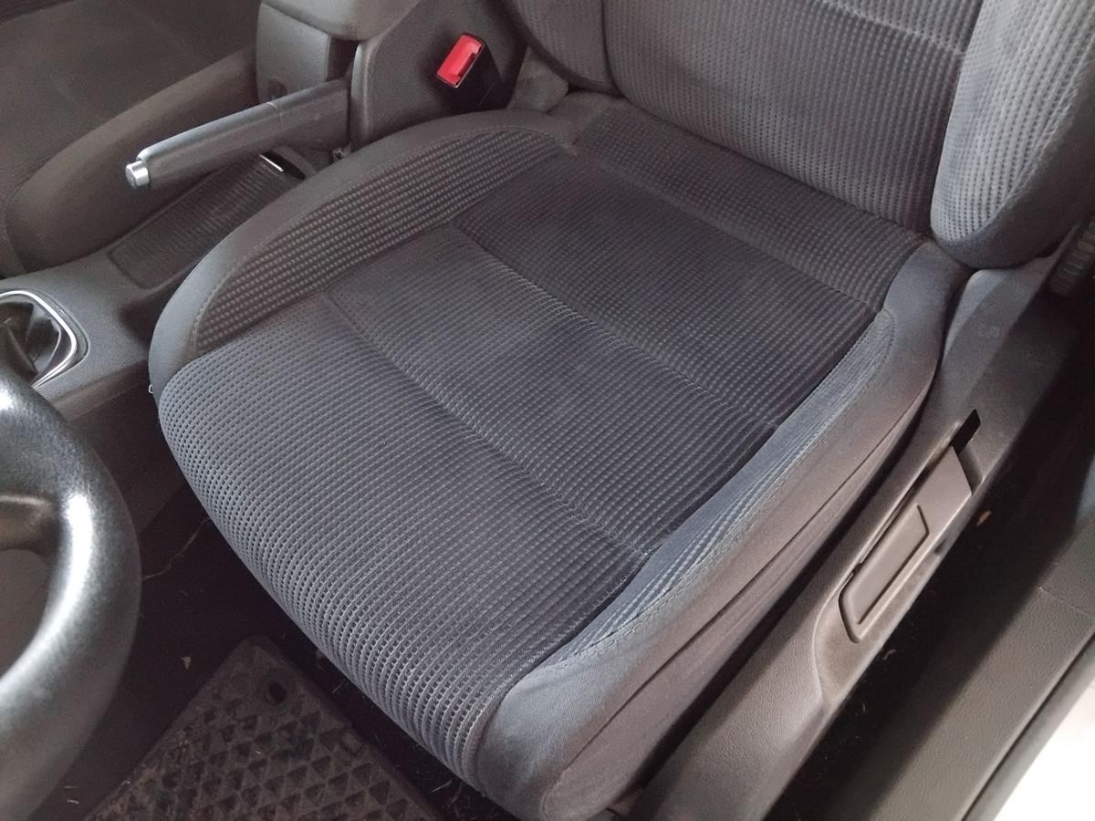 VW Jetta V 1K2 orig Sitz vorn links Fahrersitz Velour dunkelgrau beheizt BJ2007