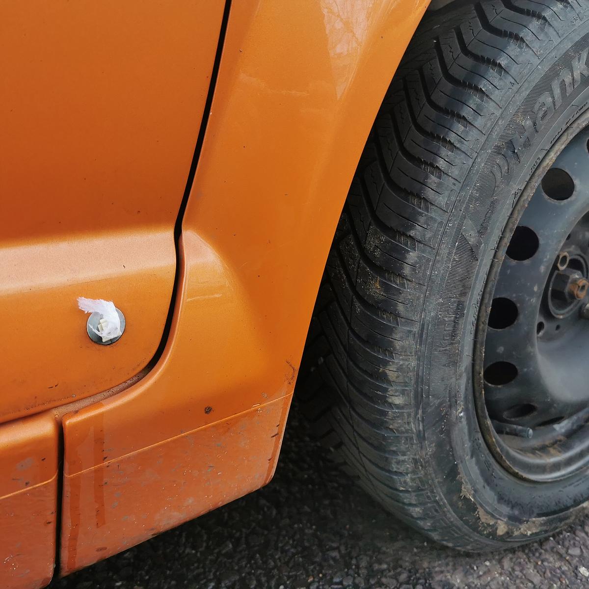 Citroen C3 Pluriel H Bj.03 Kotflügel Fender vorn rechts KHU-Orange Aerien