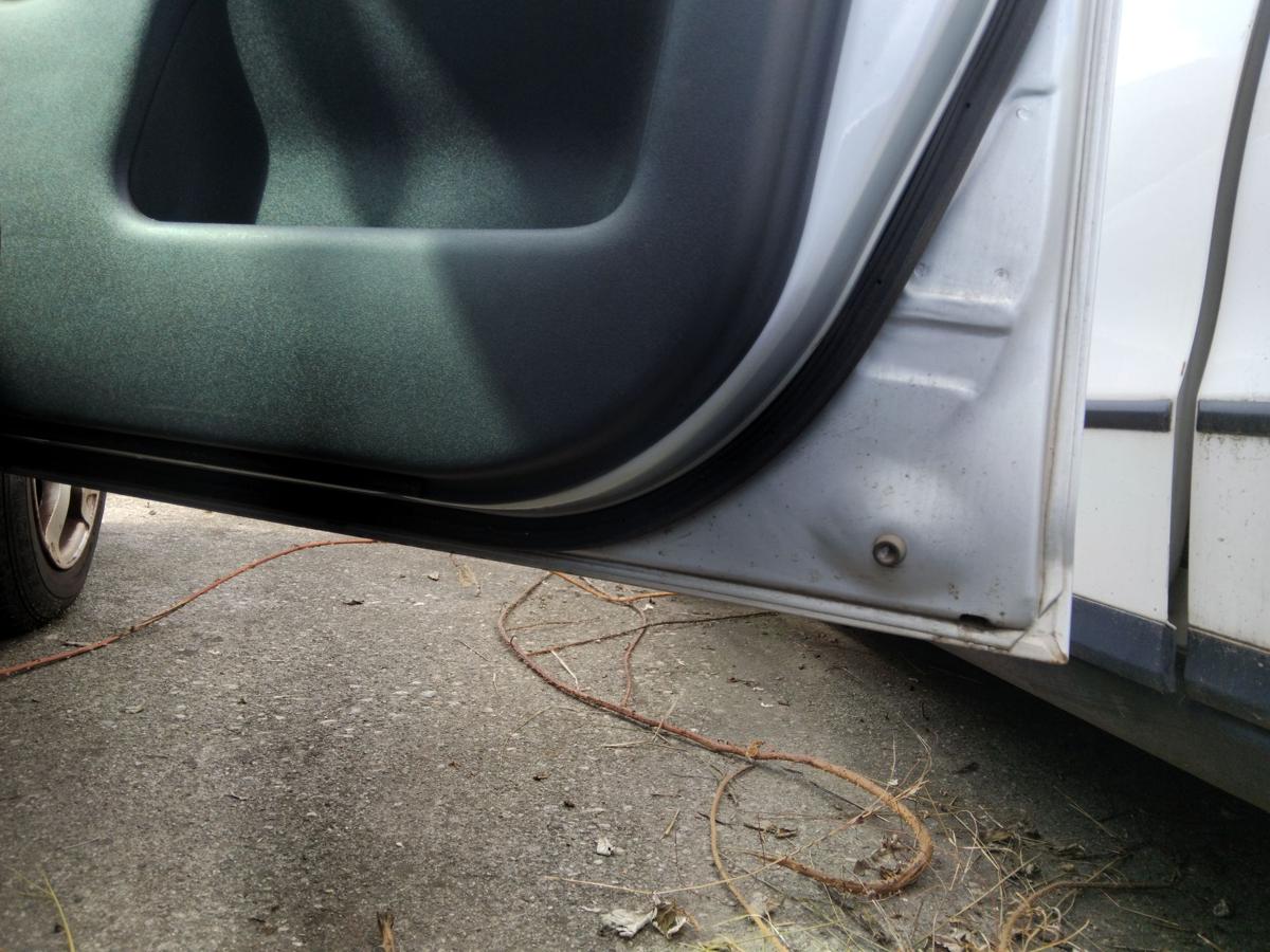 Toyota Yaris Verso original Tür vorn rechts Beifahrertür silber 1E7 BJ2004