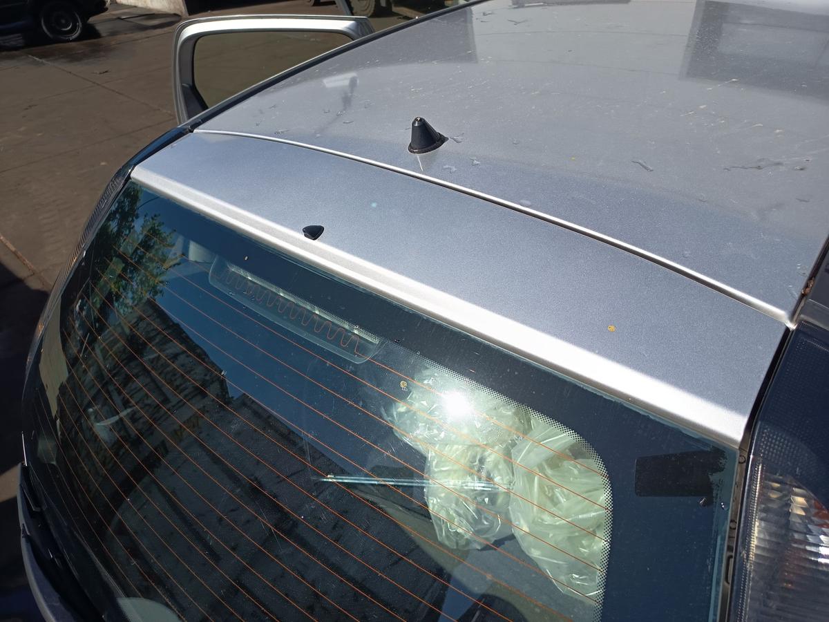 Opel Corsa C original Heckklappe mit Scheibe Z157 Starsilber Bj 2005