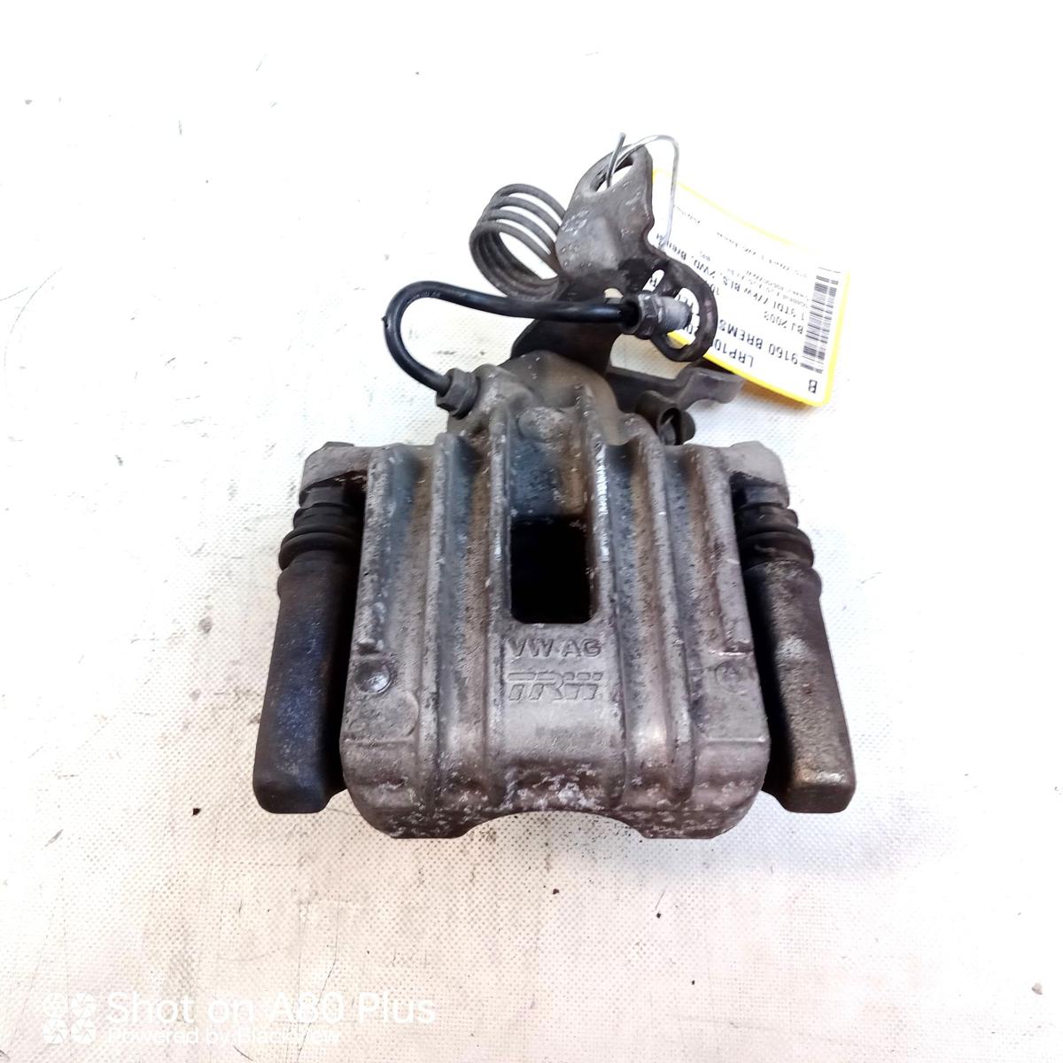 Audi A3 8P original Bremssattel Hinterachse rechts mit Tr&auml;ger 253x10mm Bj.2003