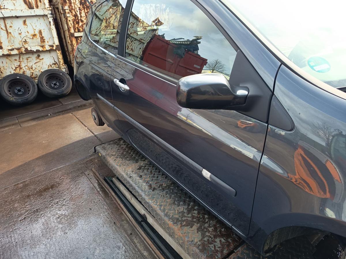 Renault Clio III original T&uuml;r vorn rechts Beifahrer B66 Graphit Bj 2006