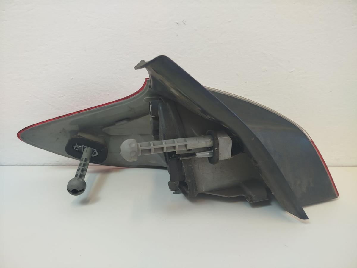 Renault Megane III 3 R&uuml;ckleuchte au&szlig;en rechts R&uuml;cklicht Heckleuchte 5 t&uuml;r Valeo