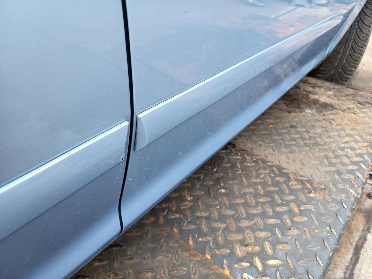 Opel Corsa D 5t&uuml;rer original T&uuml;r vorn rechts Beifahrer Z21C Aeroblau Bj 2007