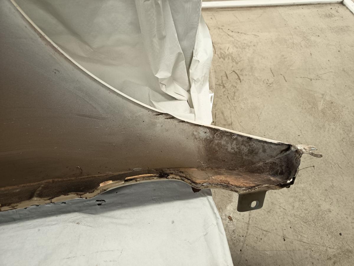 Fiat Doblo 223 original Kotfl&uuml;gel links wei&szlig; Facelift Baujahr 2005