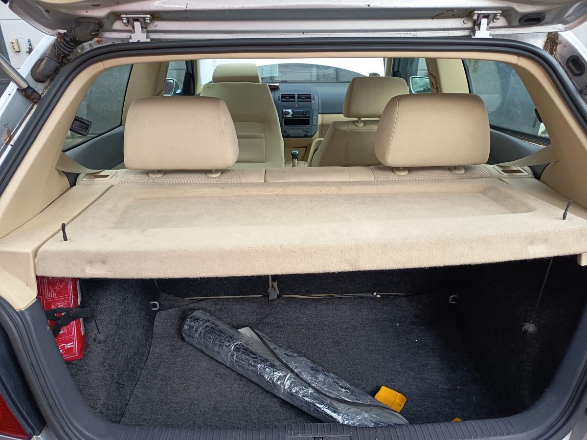 VW Polo 9N1 original Hutablage Abdeckung Koffer/Laderaum Cremebeige Bj 2003