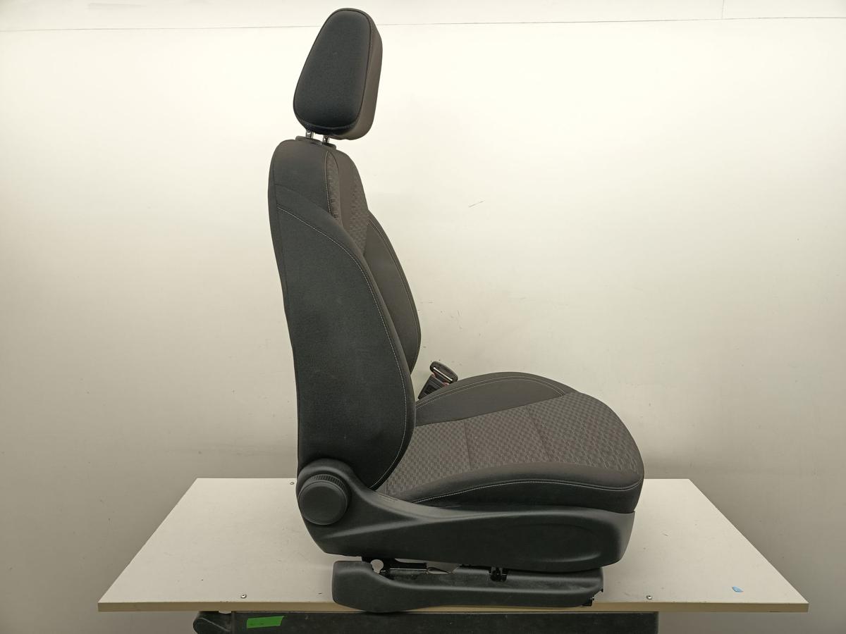 Opel Astra K original Sitz vorne rechts Stoff Sitzheizung Baujahr 2018