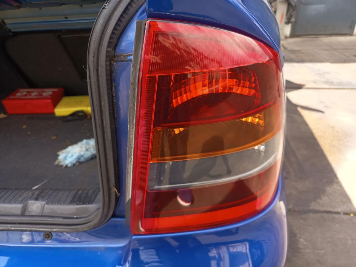 Opel Astra G Coupe original R&uuml;ckleuchte rechts Heck Schluss Licht Bj 2002