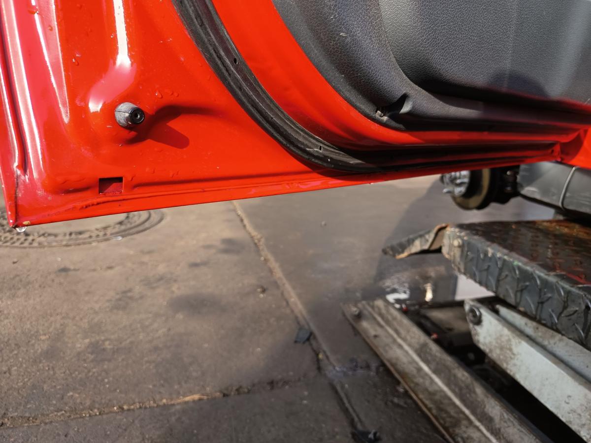 Chevrolet Matiz M200 original T&uuml;r vorn links Fahrer 71U Super red Bj 2009