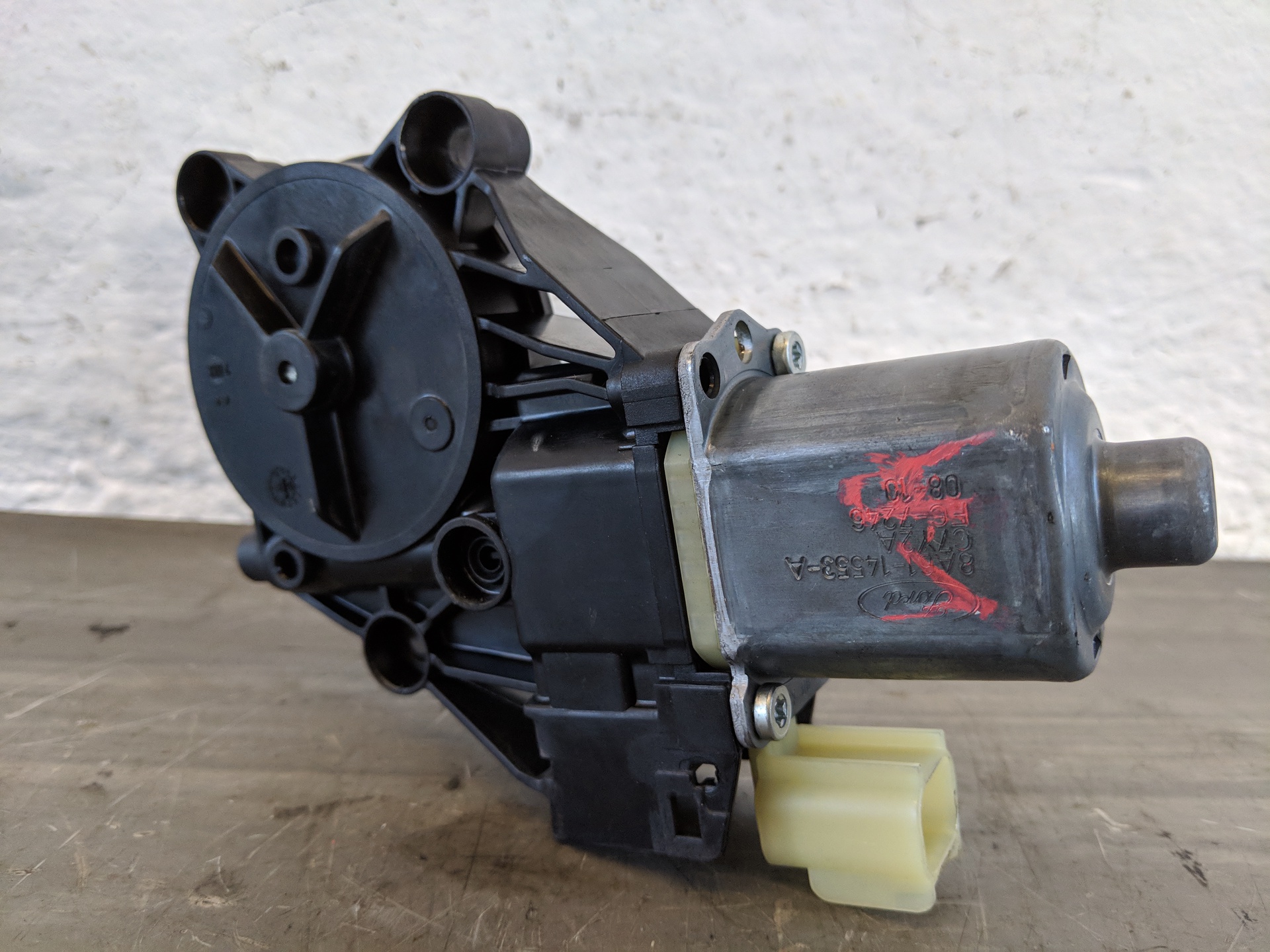 Ford Fiesta JA8 Bj.08 Fensterhebermotor vorn rechts 3-türer 8A6114553A