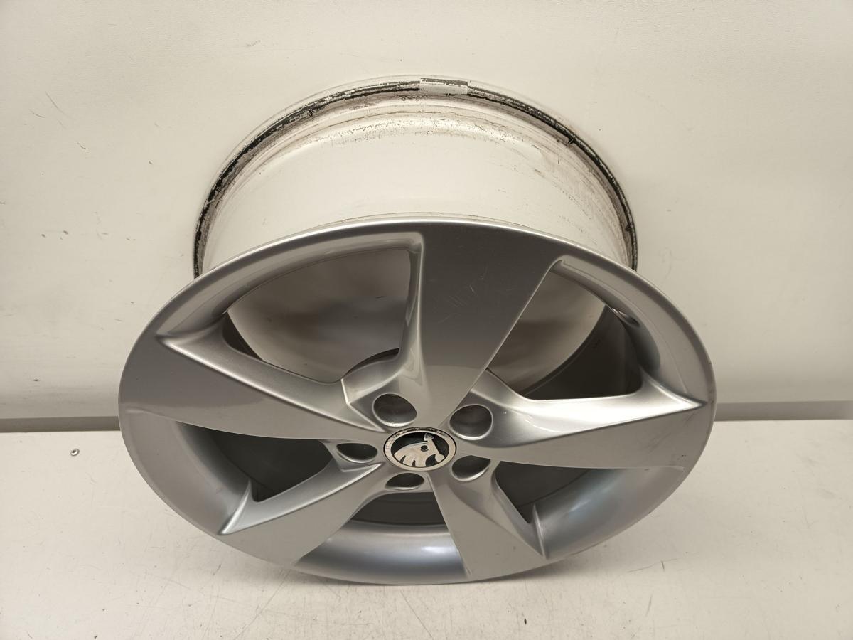 Skoda Rapid original Alufelge Einzelfelge 5JA601025A 7x16 ET46 Bj 2015