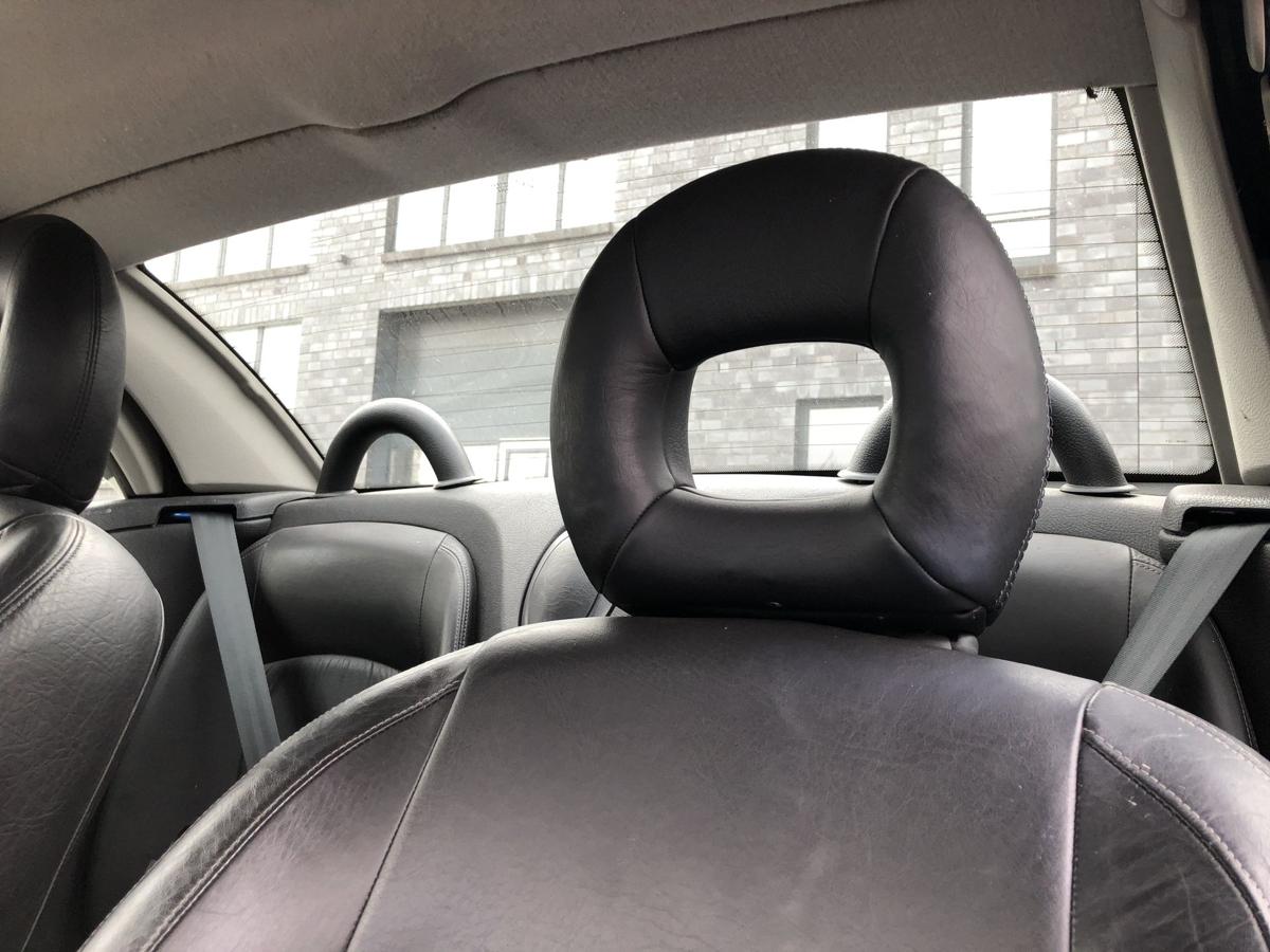 Peugeot 206CC Typ 2D Sitz vorn links Fahrersitz Leder schwarz Ledersitz