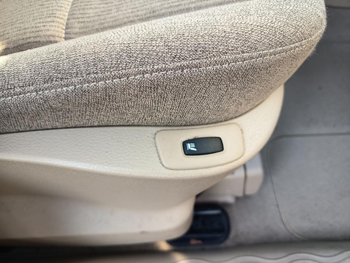 Renault Modus original Sitz vorne rechts Stoff Sitzheizung Baujahr 2005