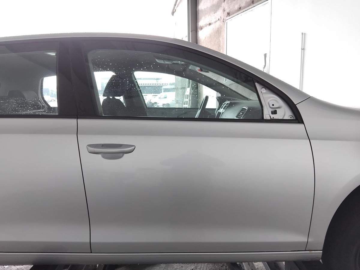 VW Golf 6 T&uuml;r vorn rechts Beifahrert&uuml;r LA7W reflexsilber 5t&uuml;rig Flie&szlig;heck BJ2009