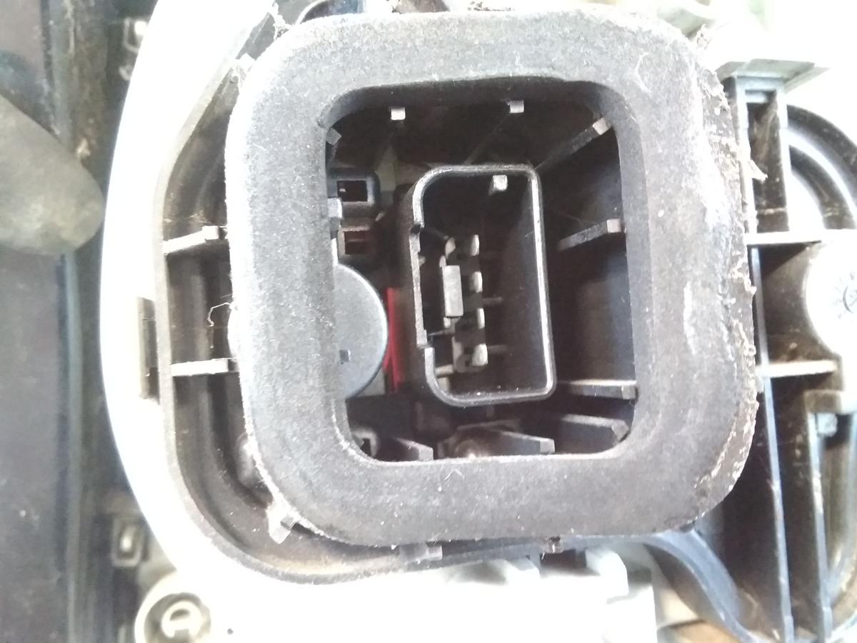 VW Golf 5 1K original Rückleuchte Schlussleuchte links aussen Fließheck BJ2007