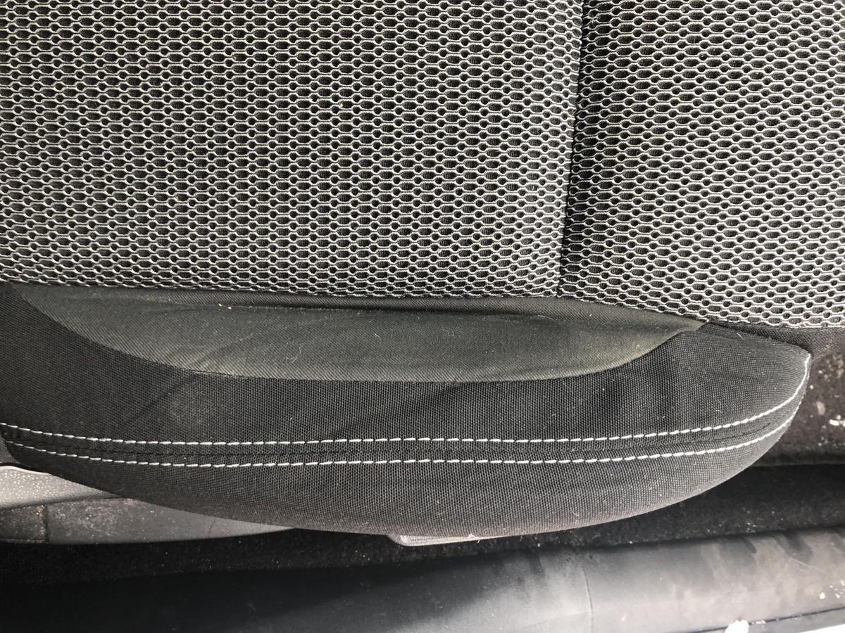 Citroen C4 II Typ N Sitz vorn rechts Beifahrersitz Stoff mit Heizung OEM