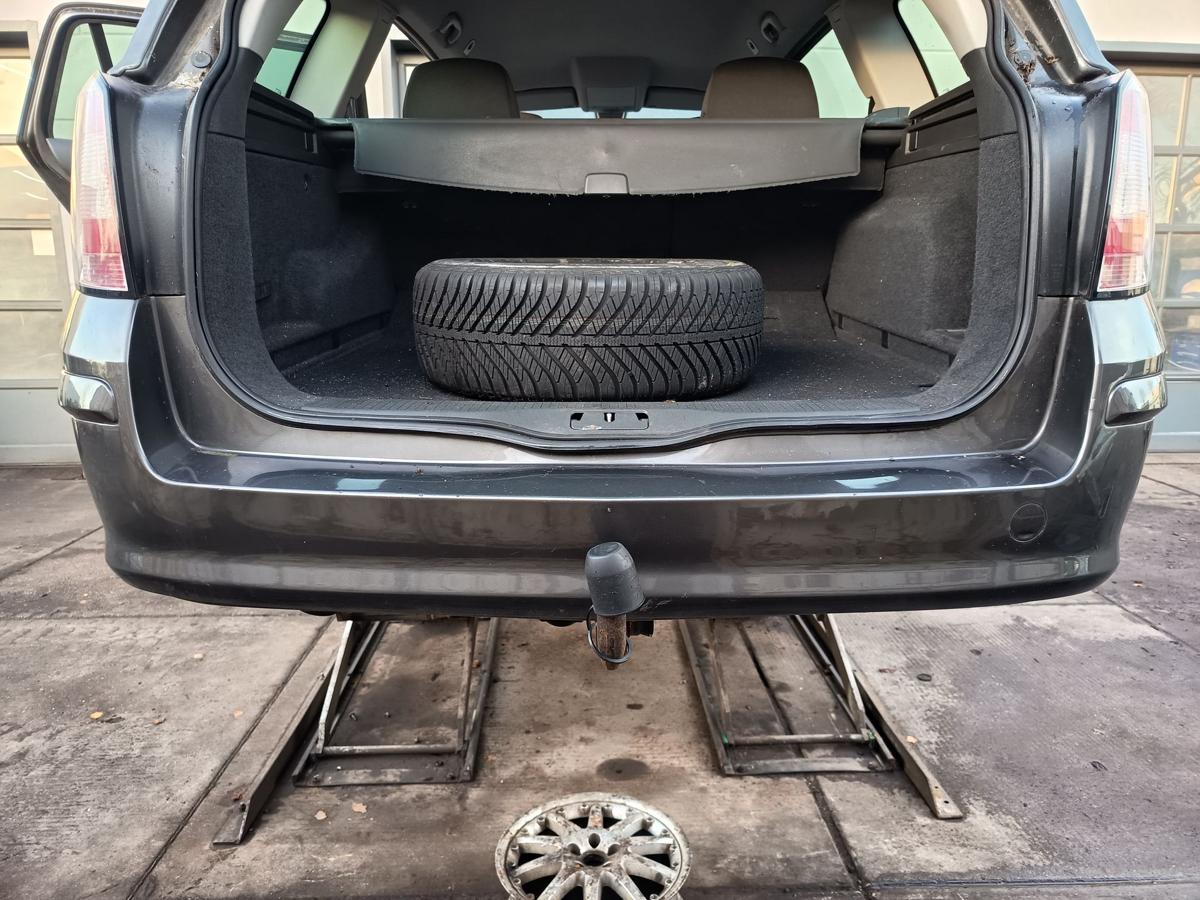 Opel Astra H original Sto&szlig;stange F&auml;nger hinten/Heck Z177 Karbongrau Bj 2010