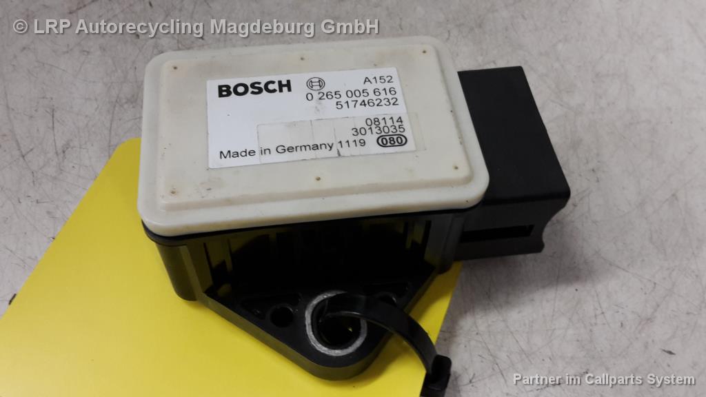 Fiat Bravo 198 Bj.09 Drehratensensor ESP Sensor 51746232 BOSCH