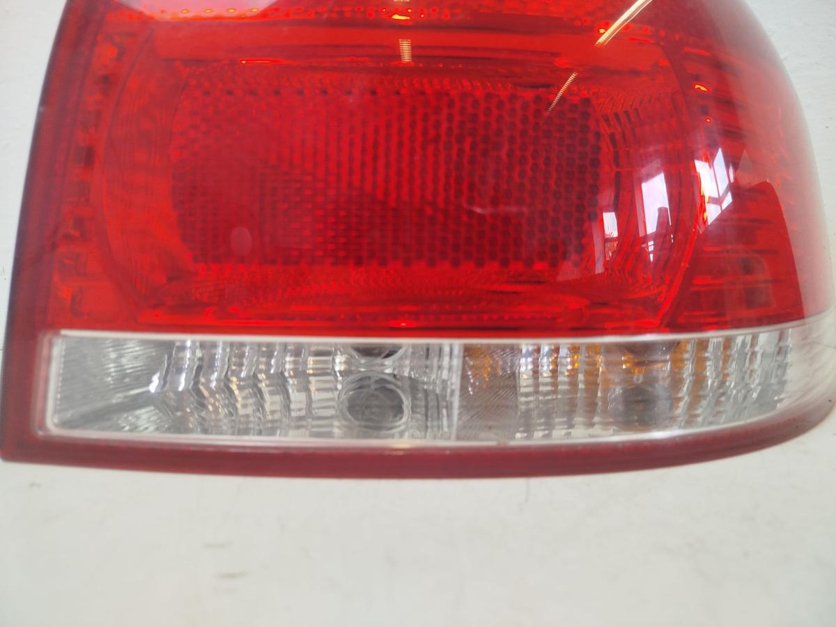 Audi A3 8P R&uuml;ckleuchte rechts R&uuml;cklicht Heckleuchte nur 3 t&uuml;rer bis 2008