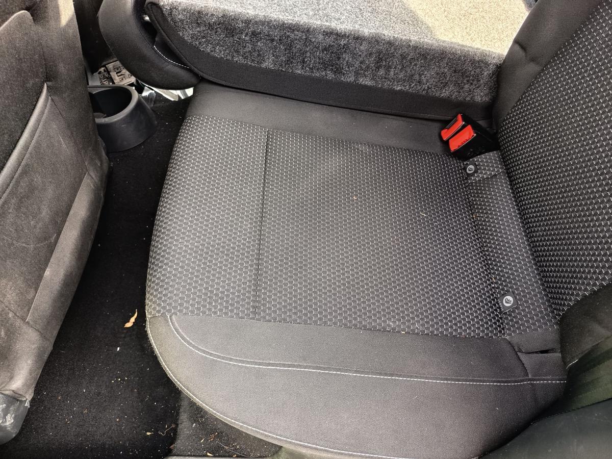 Skoda Rapid Spaceback original R&uuml;cksitzbank geteilt Stoff anthrazit Bj 2015