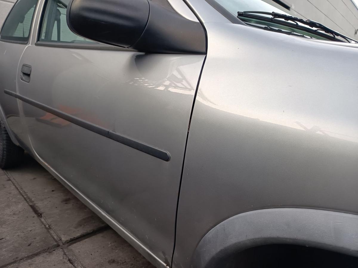 Opel Corsa B S93 Bj1996 orig Tür vorn rechts für manuelle Fensterheber Z140 3TRG