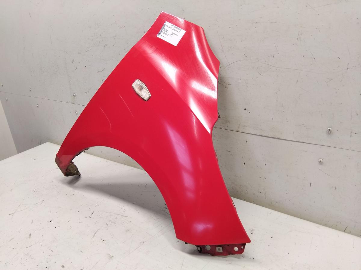 Hyundai i10 PA original Kotfl&uuml;gel vorn rechts ELECTRIC RED BJ2009