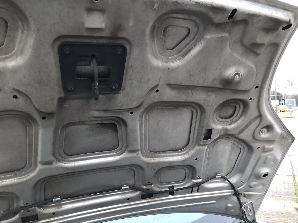 Ford Fiesta JD3 JH1 ab05 Motorhaube Bonnet Deckel vorn Polarsilber Metallic