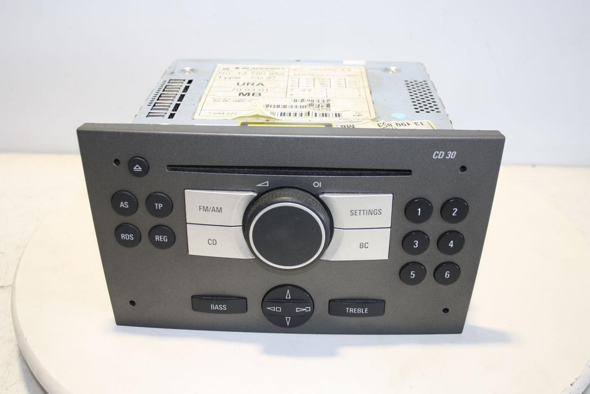 Opel Vectra C Caravan orig Radio CD30 Blaupunkt 13190853 entheiratet Bj 2005