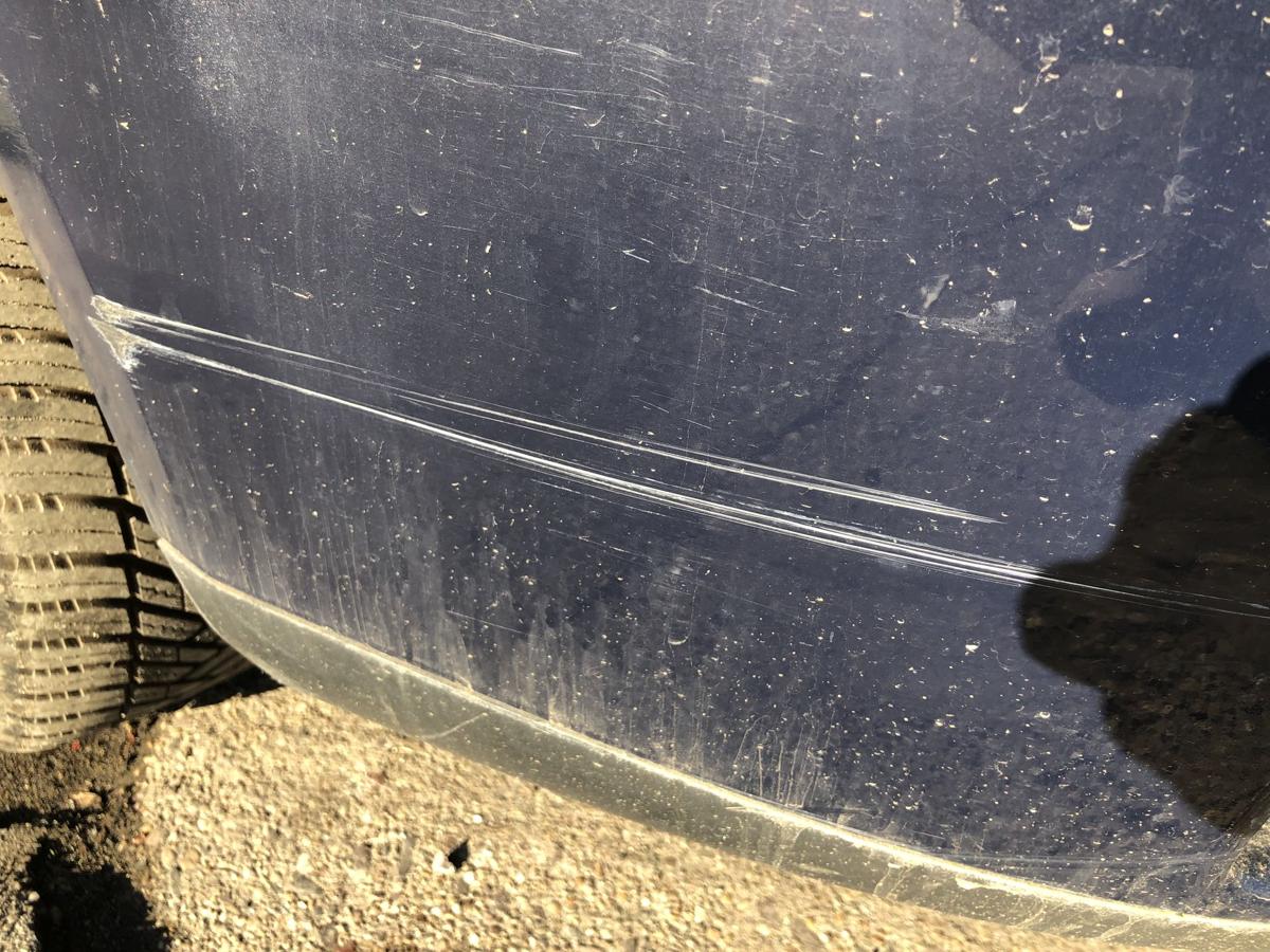 VW Golf 5 V 1K Sto&szlig;f&auml;nger vorn Frontsch&uuml;rze Frontsto&szlig;stange LA5G Perlblau