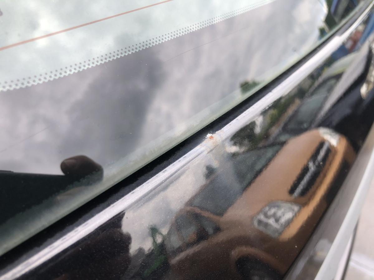 Ford Fiesta ´02 original Heckklappe mit Scheibe Pantherschwarz Bj 2007